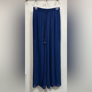 Women’s Wide Leg Pants